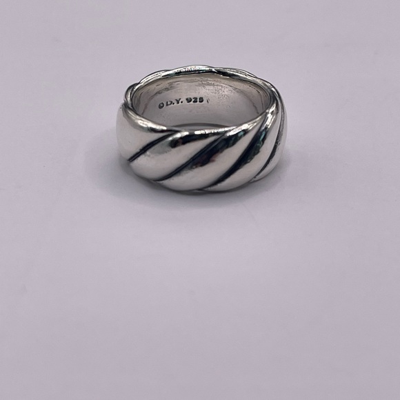 David Yurman Sculpted Cable Band Ring - Picture 4 of 8